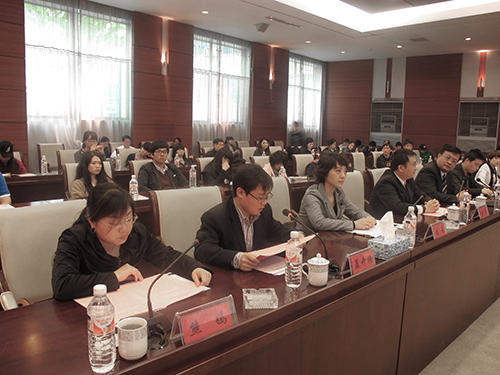 1687851865882840.jpg 韓國(guó)青年代表團(tuán)來(lái)湘潭國(guó)家高新區(qū)考察小.jpg